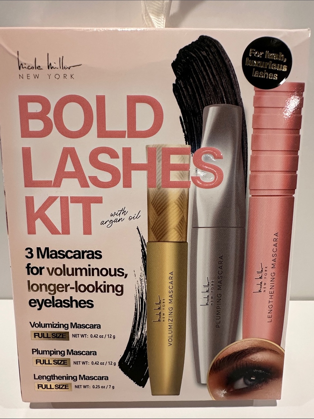 NWT Nicole Miller Bold Lashes Kit w/3 Mascarad for Volume, Plumping and Length.